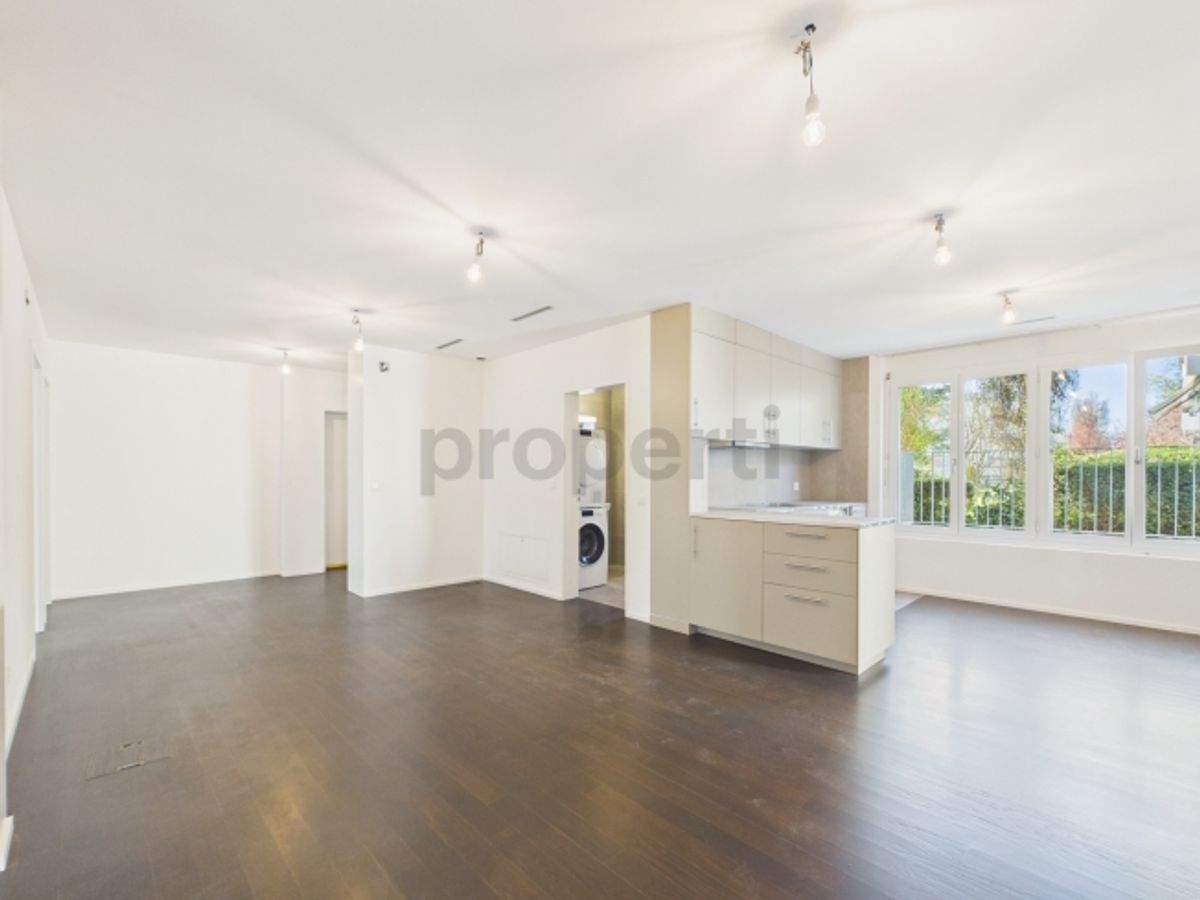 Moderne 4.5-Zimmer-Wohnung mit Aufzug, Opfikon - 0