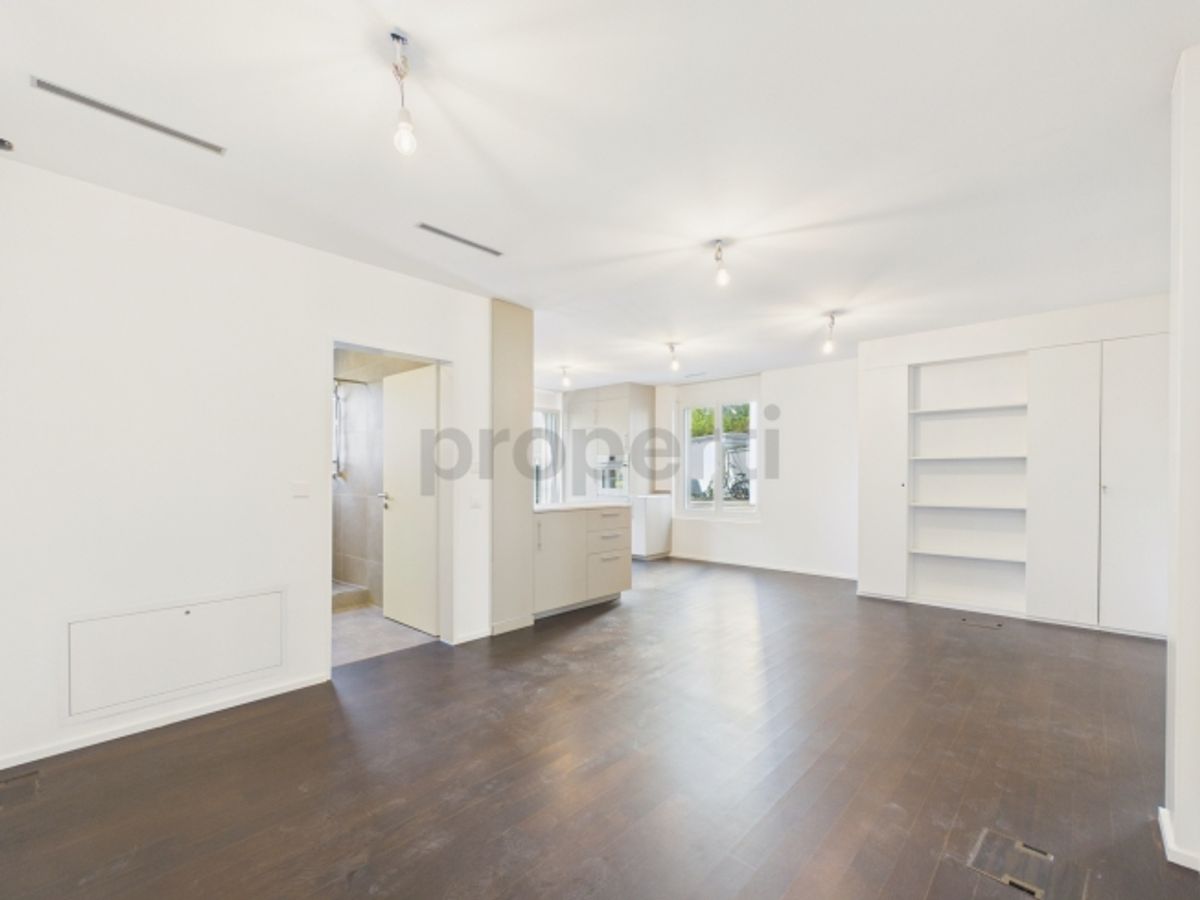 Moderne 4.5-Zimmer-Wohnung mit Aufzug, Opfikon - 3