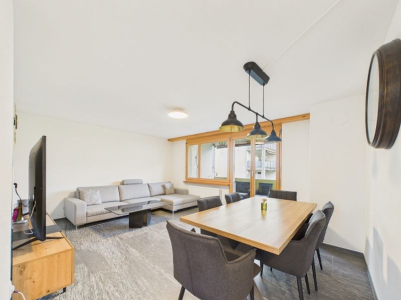 Charmante Wohnung mit herrlichem Ausblick in Bazenheid - 1