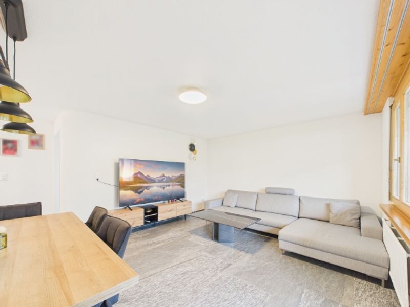 Charmante Wohnung mit herrlichem Ausblick in Bazenheid - 2