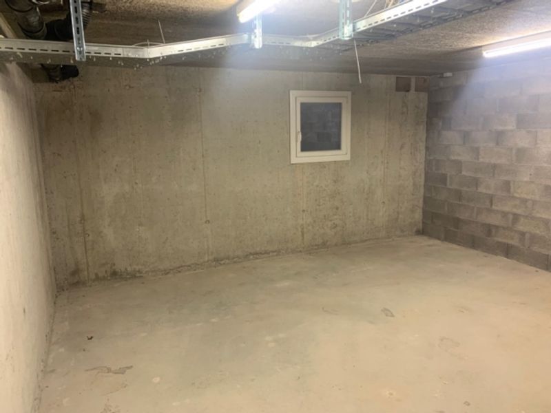 Großer Lagerraum von 28 m² - 2
