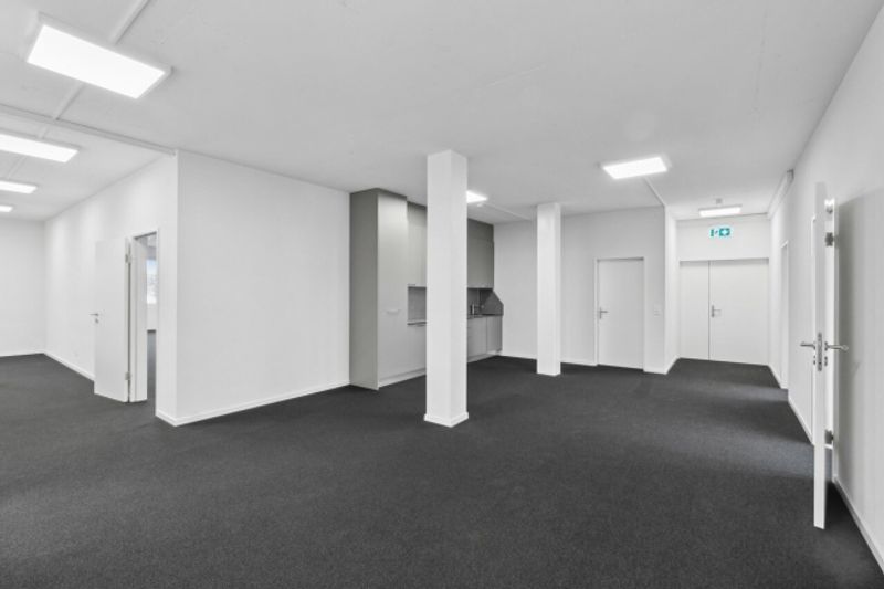 Neuer Raum für Ihre Ideen – top ausgebaute Büros/Praxisräume - 3