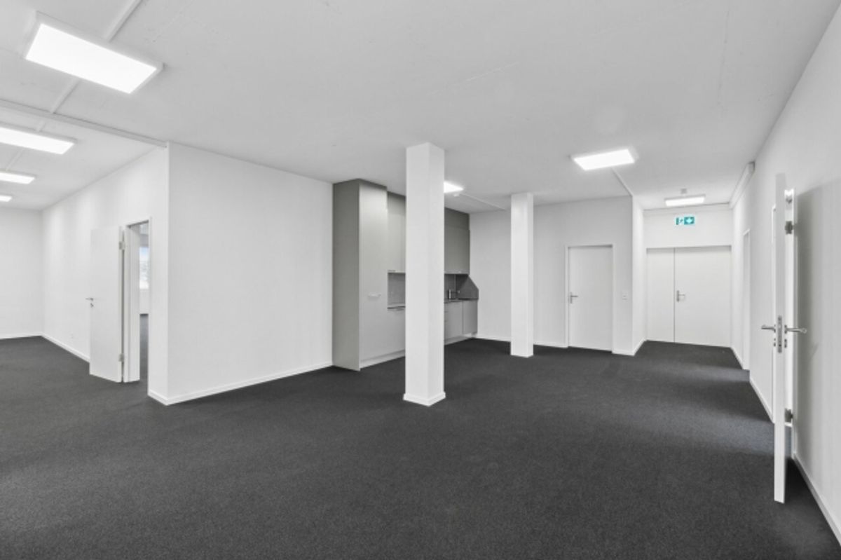 Neuer Raum für Ihre Ideen – top ausgebaute Büros/Praxisräume - 2