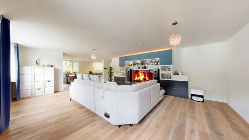 Moderne 4.5-Zimmer-Wohnung mit Balkon und zwei Einstellhallenplätzen - 6