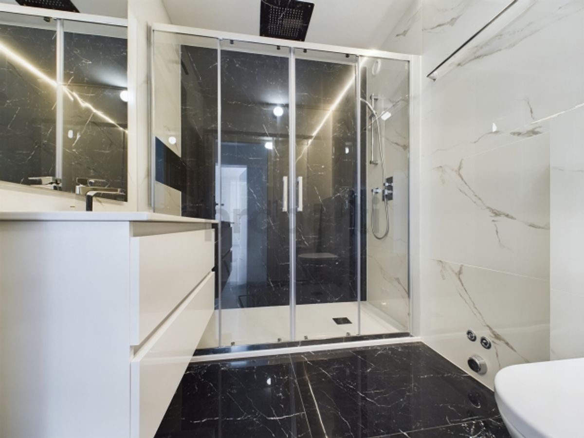 Moderne und helle 4.5-Zimmer-Wohnung in LocarnoModerno e luminoso appartamento di 4,5 locali a Locarno - 5