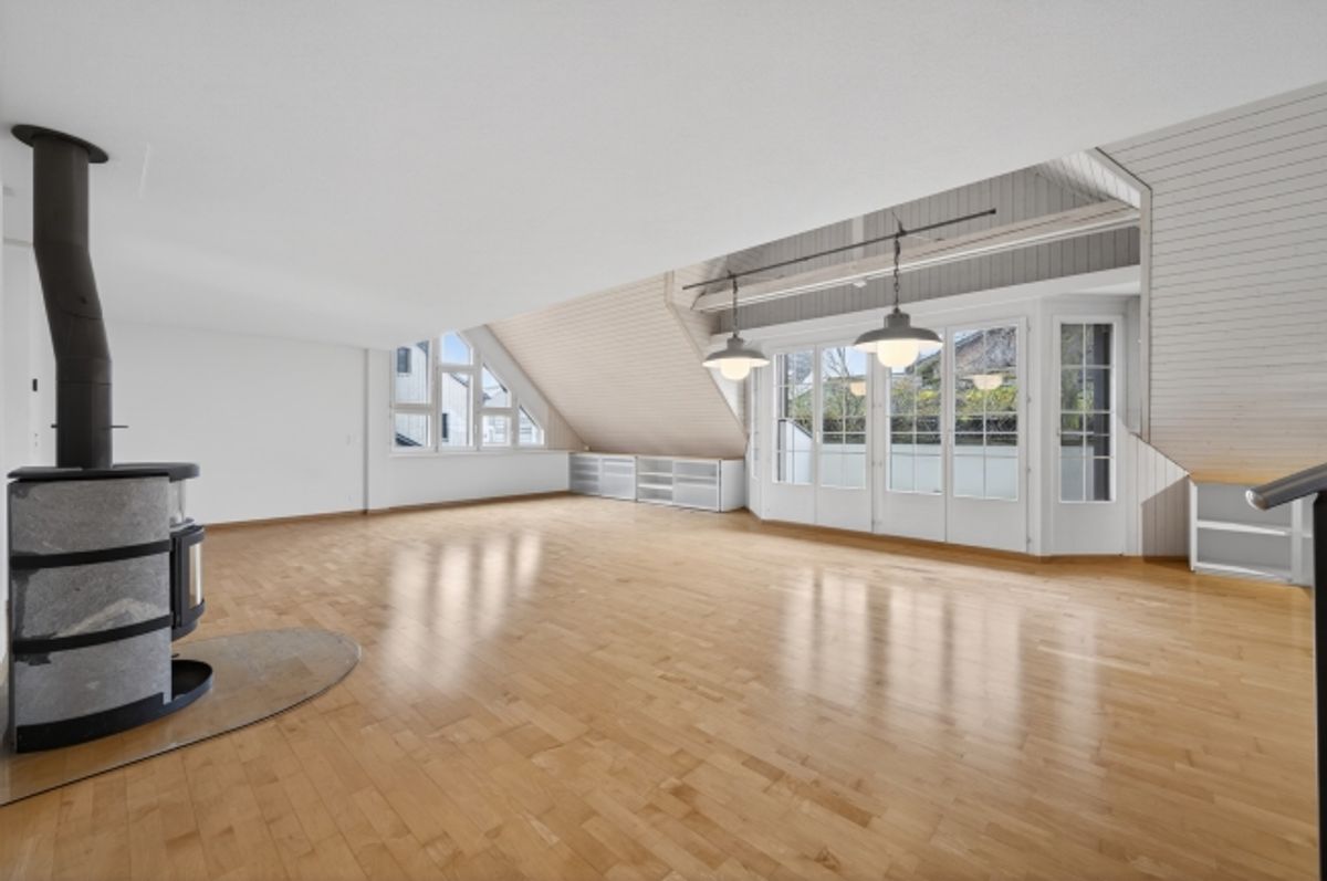 160 m² Wohnfläche, gemütlicher Kamin und Wärmepumpen-Heizung - 1
