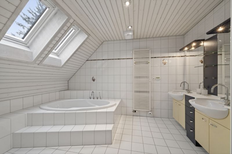 160 m² Wohnfläche, gemütlicher Kamin und Wärmepumpen-Heizung - 10