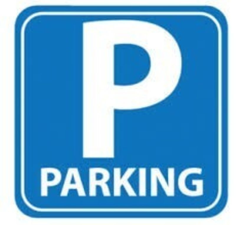Attalens Center 
Mehrere Parkplätze "Innen- und Außenparkplätze" - 1