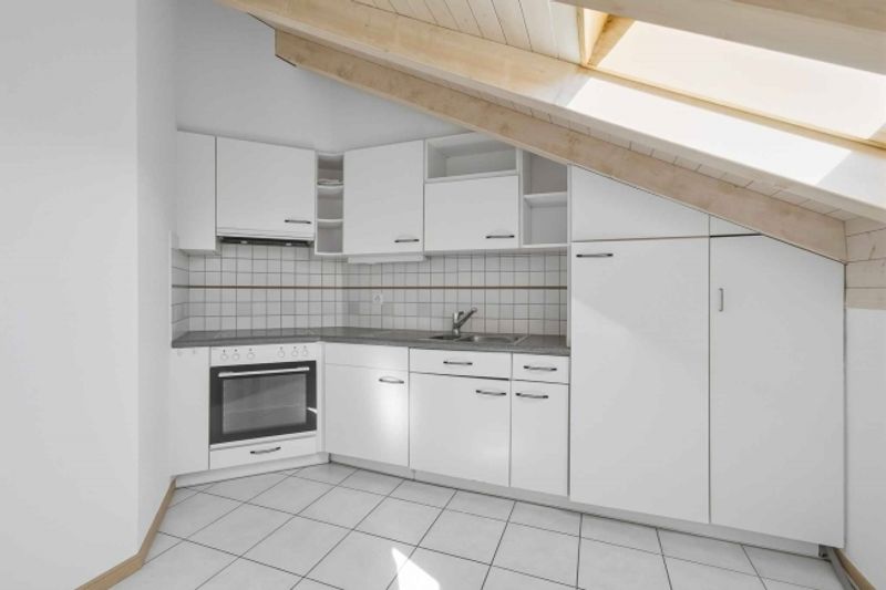 Charmante 2-Zimmer-Wohnung 5 Minuten vom LEB entfernt - 1