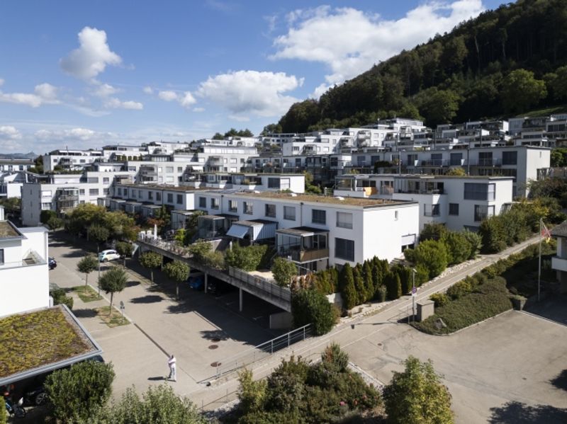WOHNEN IM RIEDLI MIT RAUM FÜR FAMILIE UND IDEEN - 11
