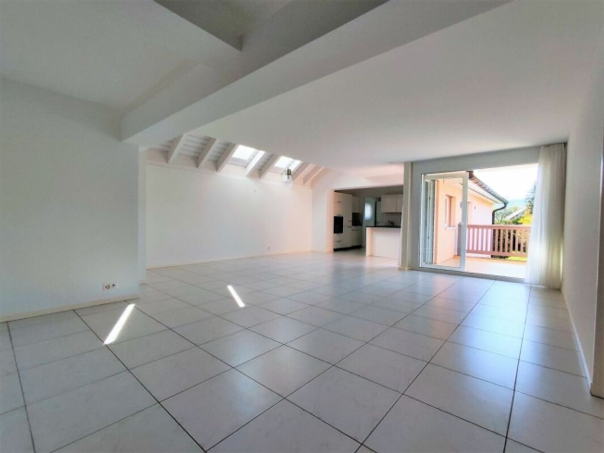 3 1/2 Zimmer-Wohnung im 1. OG - 2