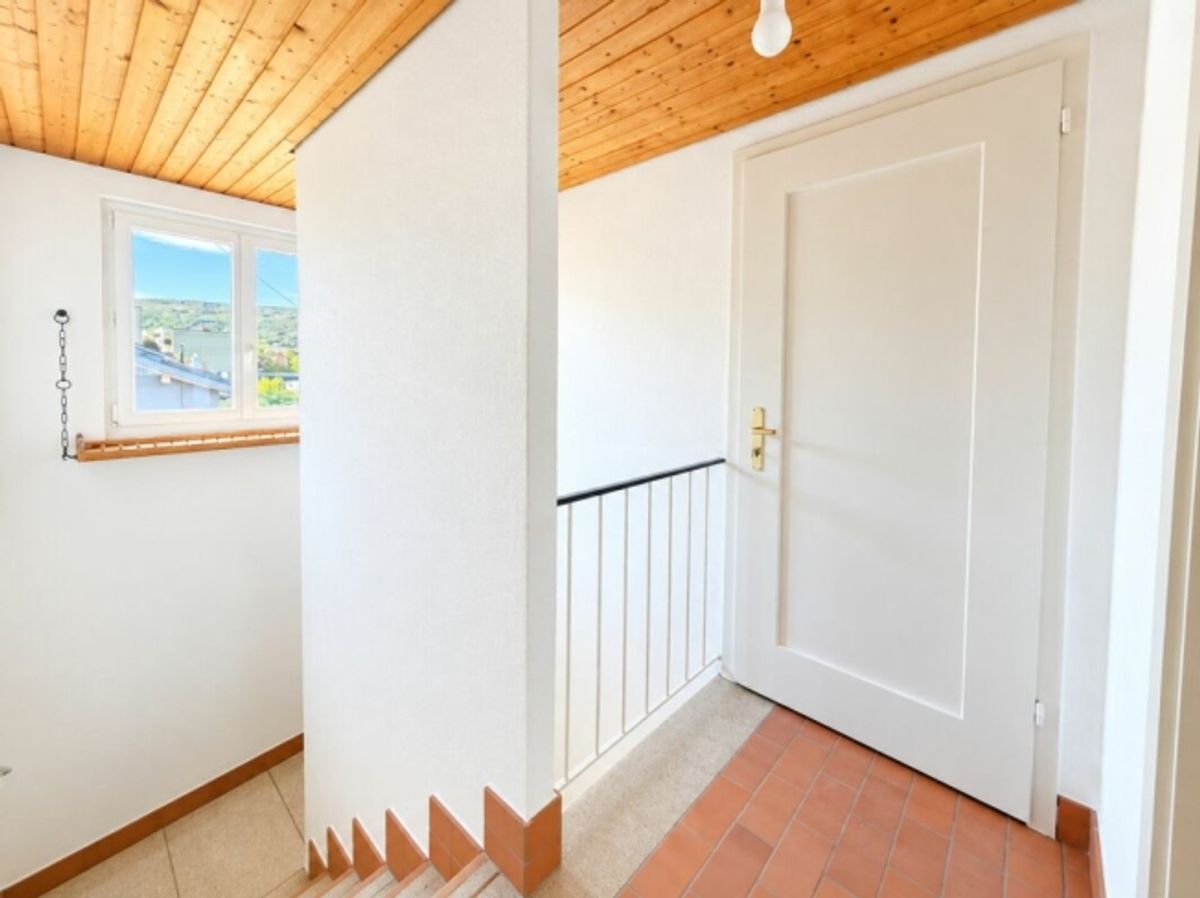 Charmantes 5.5-Zimmer Einfamilienhaus mit grossem Garten in Buchs AG - 10