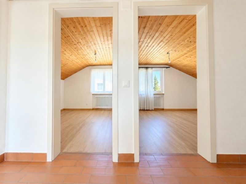 Charmantes 5.5-Zimmer Einfamilienhaus mit grossem Garten in Buchs AG - 12