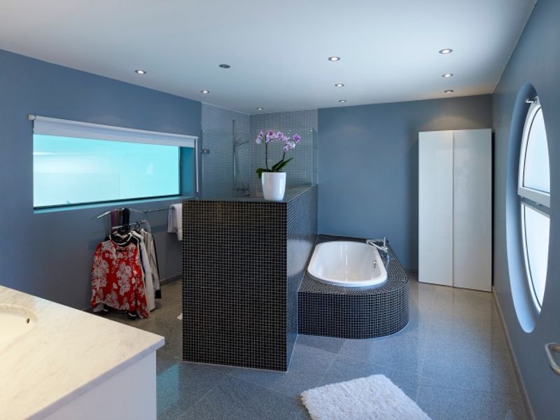 Exklusive Villa mit Hallenbad, Sauna und Garten auf dem exklusiven Wartenberg in Muttenz - 5