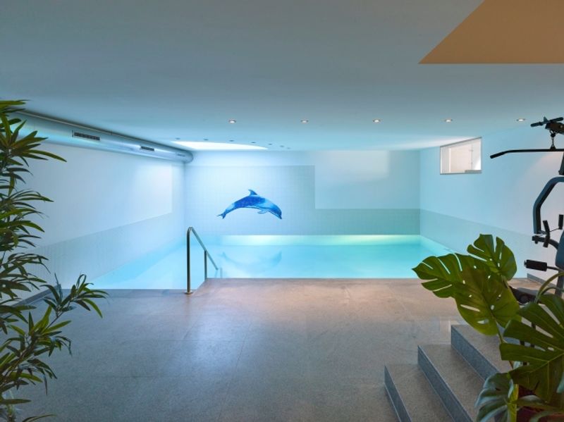 Exklusive Villa mit Hallenbad, Sauna und Garten auf dem exklusiven Wartenberg in Muttenz - 6