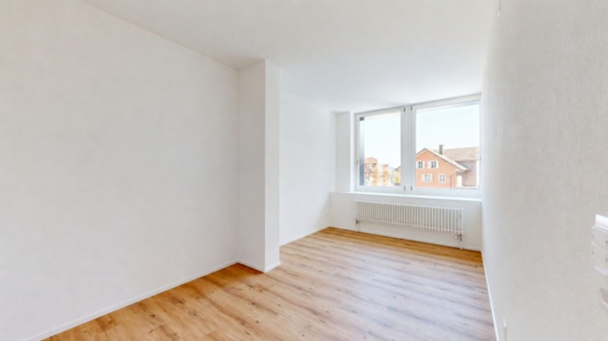 Erstbezug nach Neuausbau - grosszügige 3.5-Zimmerwohnung mit offenem Wohnkonzept - 11