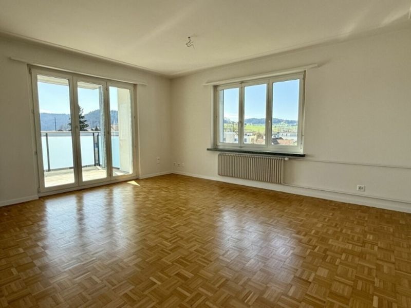 BERGSICHT IN ZENTRALER LAGE - 2