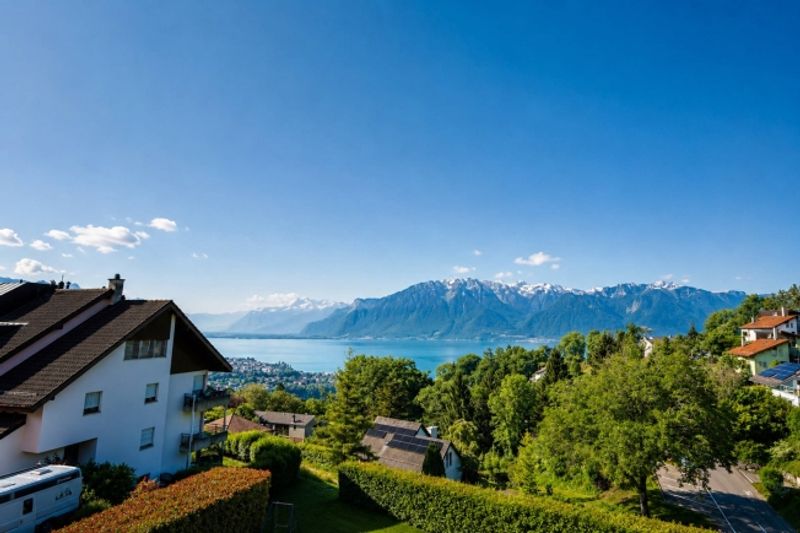 Prächtiges Doppelhaus-Penthouse mit atemberaubendem Seeblick - 2