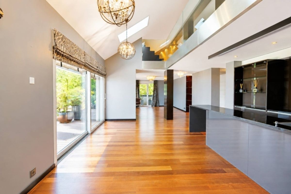 Prächtiges Doppelhaus-Penthouse mit atemberaubendem Seeblick - 2