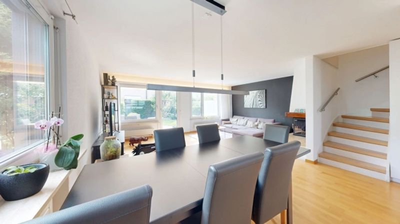 Idyllisches 5.5-Zimmer-Reiheneckhaus mit Garage und Cheminée - 3