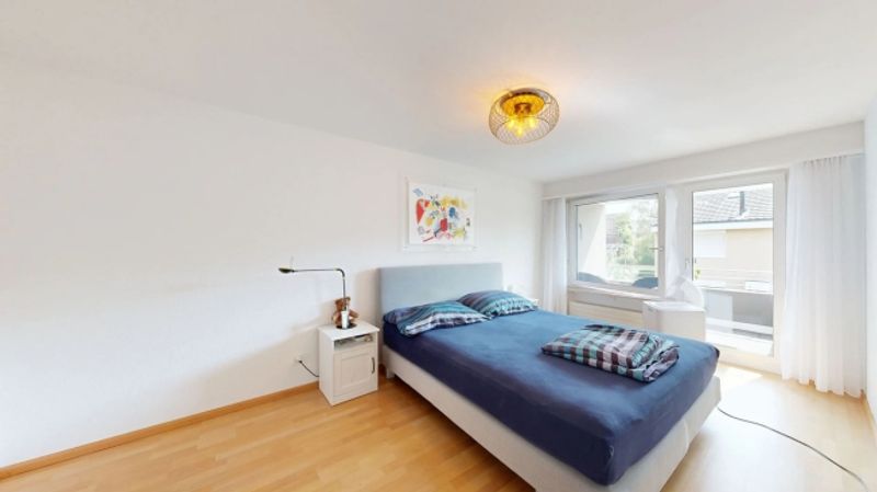 Idyllisches 5.5-Zimmer-Reiheneckhaus mit Garage und Cheminée - 8
