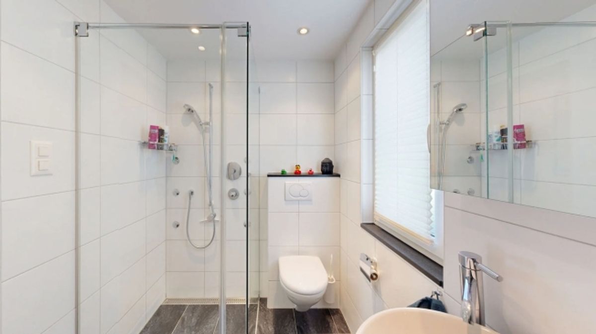 Idyllisches 5.5-Zimmer-Reiheneckhaus mit Garage und Cheminée - 10