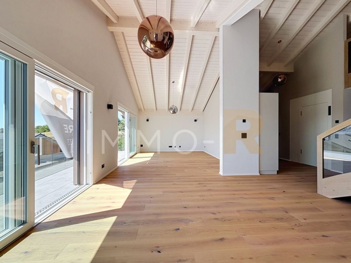 Hochwertige 4,5-Zimmer-Wohnung - 3