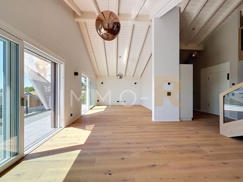 Hochwertige 4,5-Zimmer-Wohnung - 4