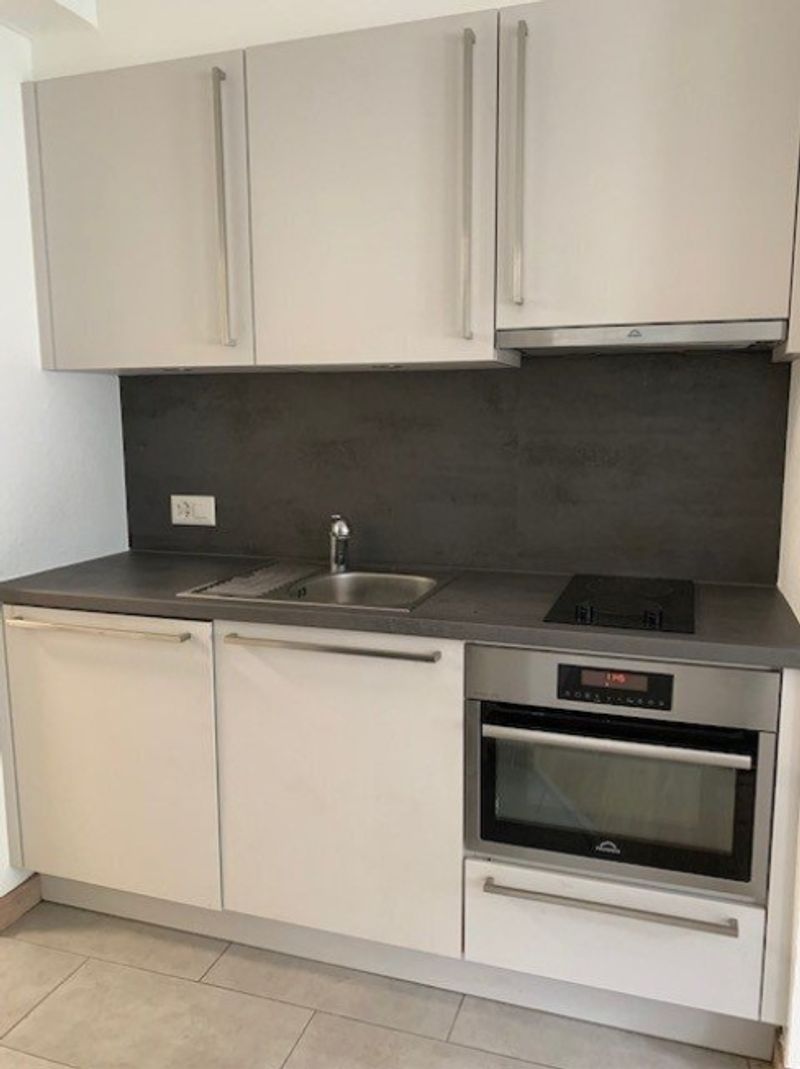 Wohnraum mit 1,0 Zimmern im 5. Stock - 2