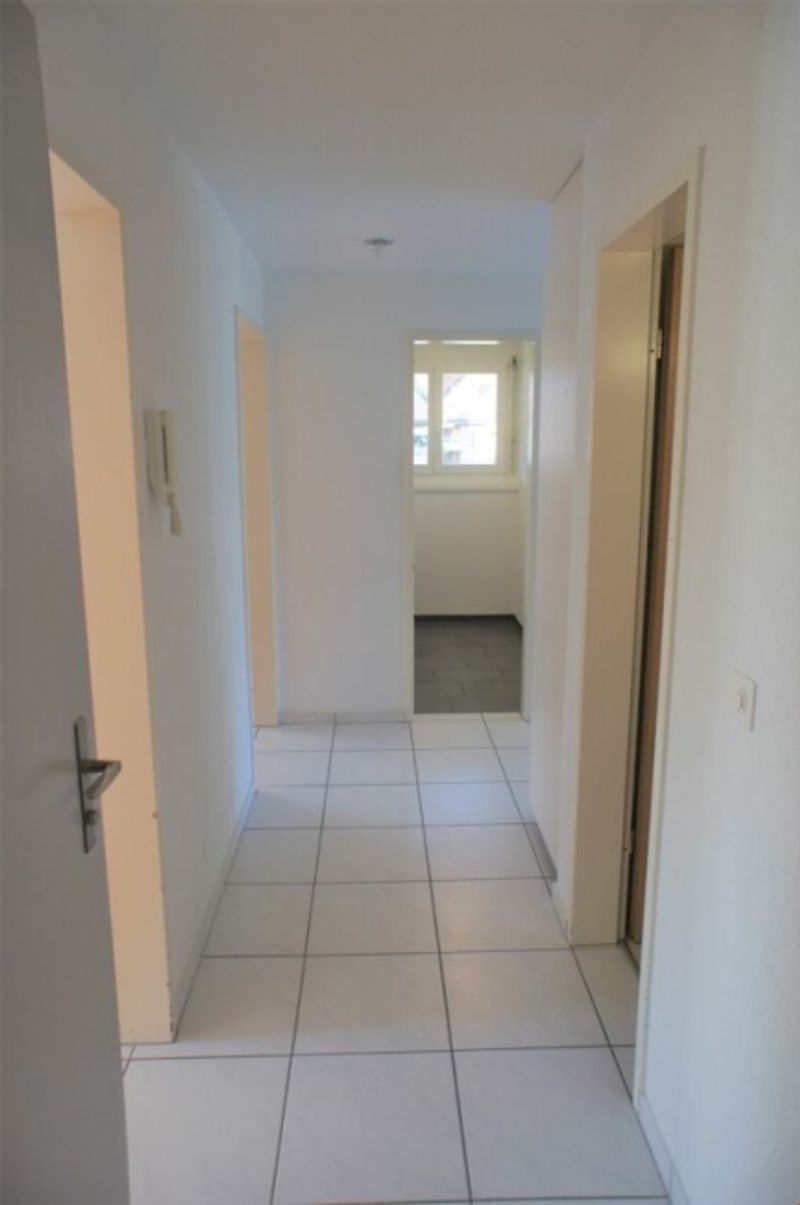 Modern, zentral gelegen, mit grossem Balkon im Grünen! - 9