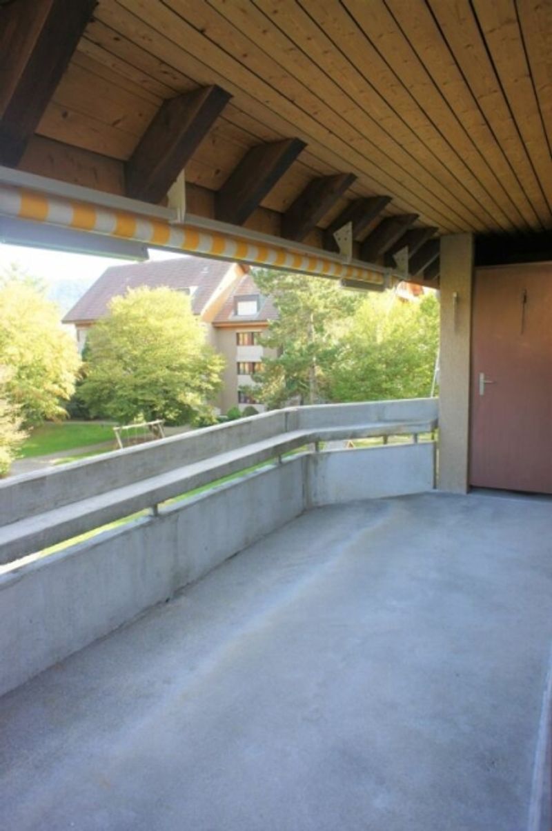 Modern, zentral gelegen, mit grossem Balkon im Grünen! - 12