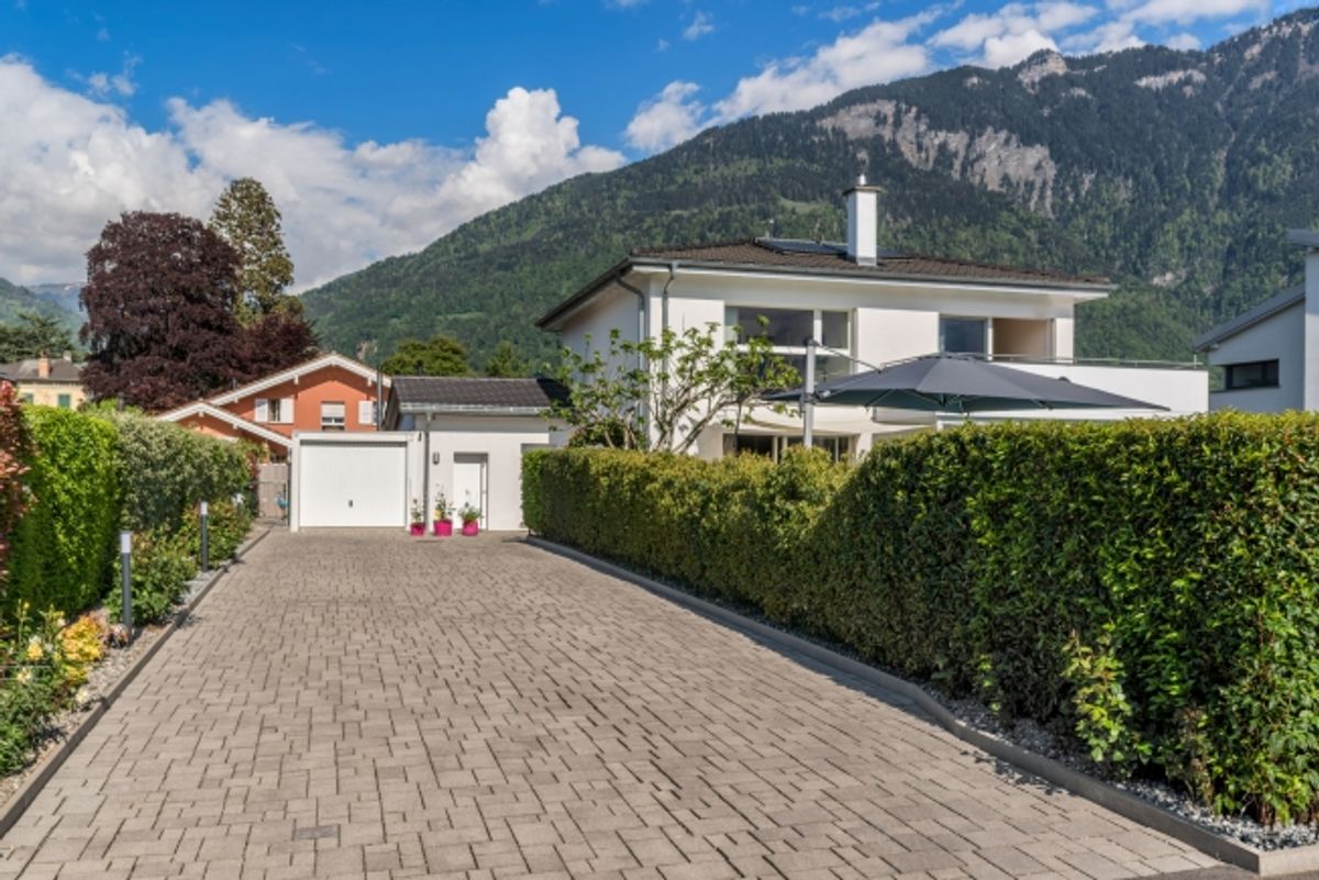 WUNDERSCHÖNES FREISTEHENDES HAUS MIT EIGENSTÄNDIGEM STUDIO UND SWIMMINGPOOL - 3
