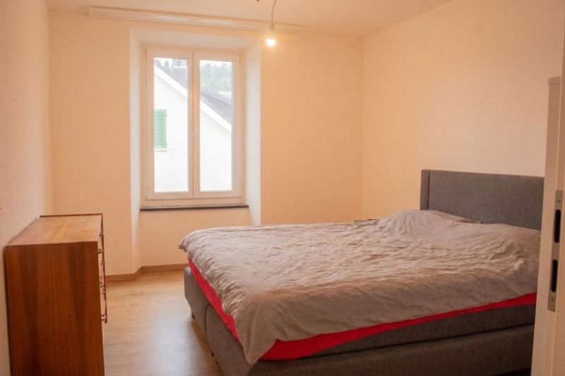 Gepflegtes Mehrfamilienhaus mit 4 Einheiten - 8