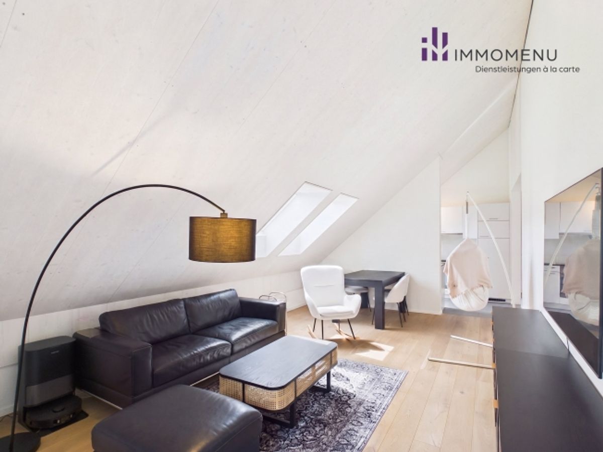 Moderne 2.5-Zimmer-Attikawohnung mit Weitsicht in Oberweningen - 1