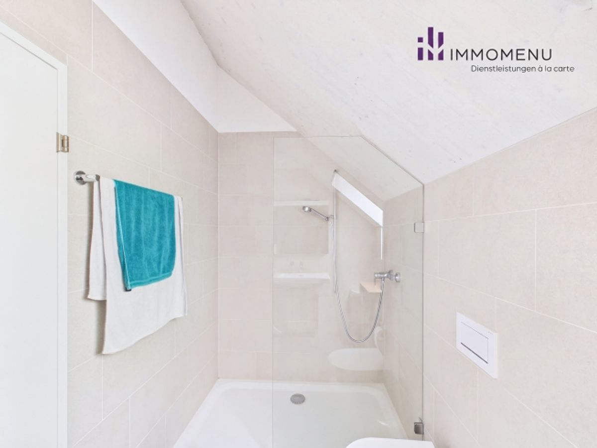 Moderne 2.5-Zimmer-Attikawohnung mit Weitsicht in Oberweningen - 6