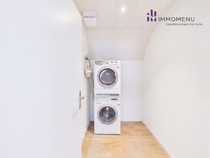 Moderne 2.5-Zimmer-Attikawohnung mit Weitsicht in Oberweningen - 10