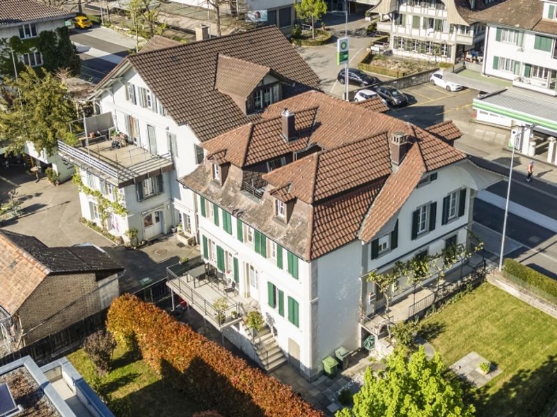 VIELSEITIGE LIEGENSCHAFT IN MÜNSINGEN - 10