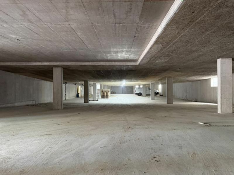Einstellhallenplätze zu vermieten - 3