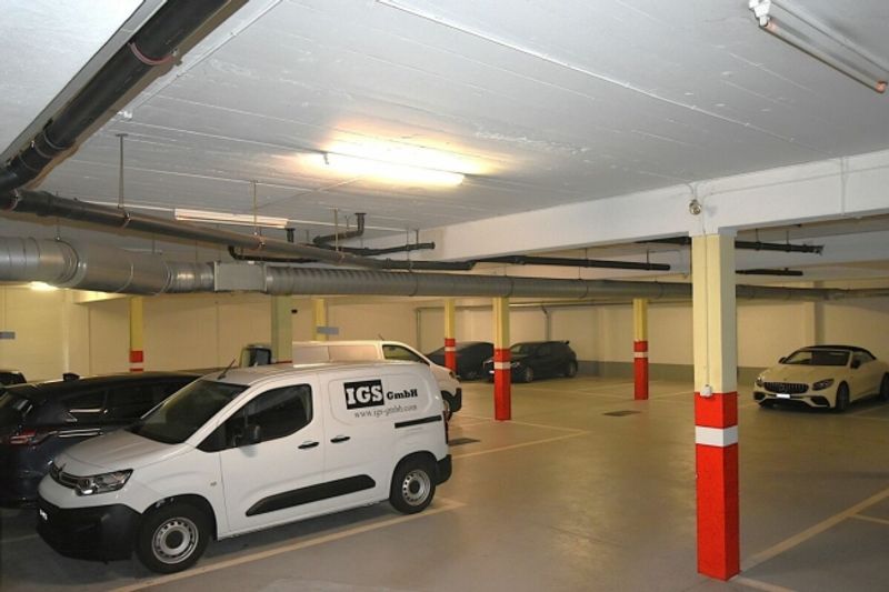 Einstellhallenparkplatz nähe Aeschenplatz zu vermieten - 1