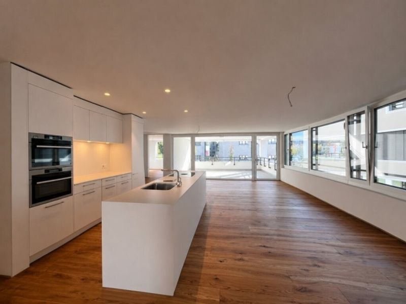Attraktive 4.5 Zimmer-Wohnung an zentraler Lage in Cazis - 1