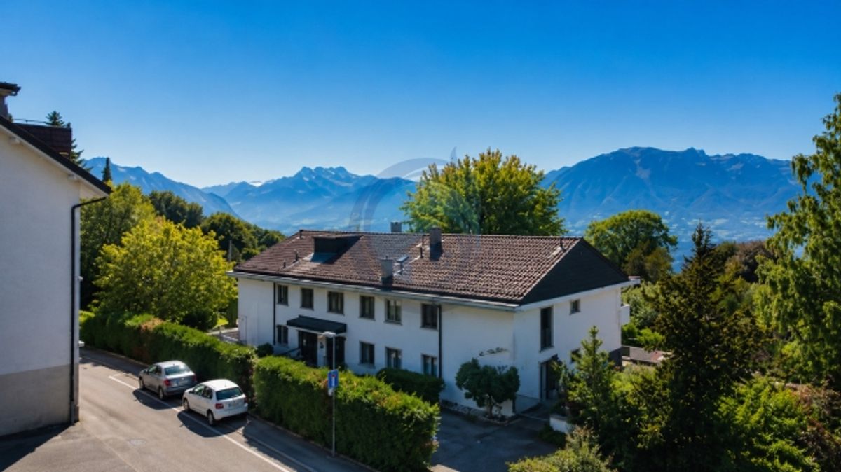 WUNDERSCHÖNE 3,5-ZIMMER-WOHNUNG MIT BALKON - 1
