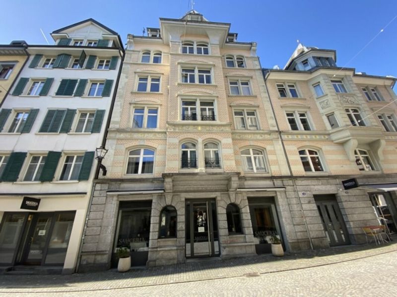 Zentrale 2.5 Zimmer- Wohnung - 1
