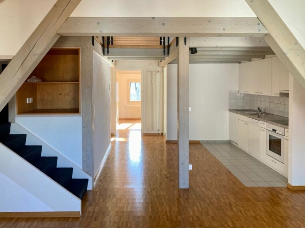 Zentrale 2.5 Zimmer- Wohnung - 1