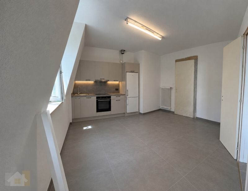 Frisch renovierte 4.5 Zimmer Wohnung nähe Bahnhof - 2