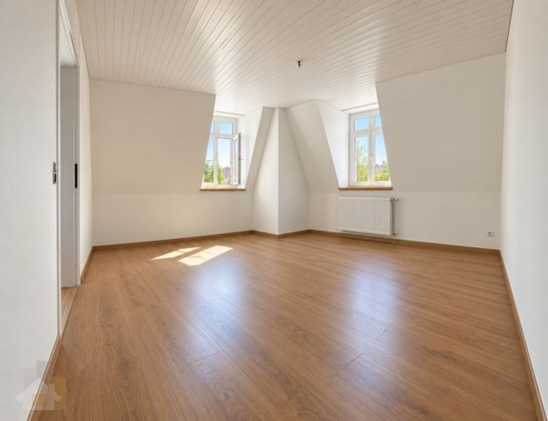 Frisch renovierte 4.5 Zimmer Wohnung nähe Bahnhof - 7