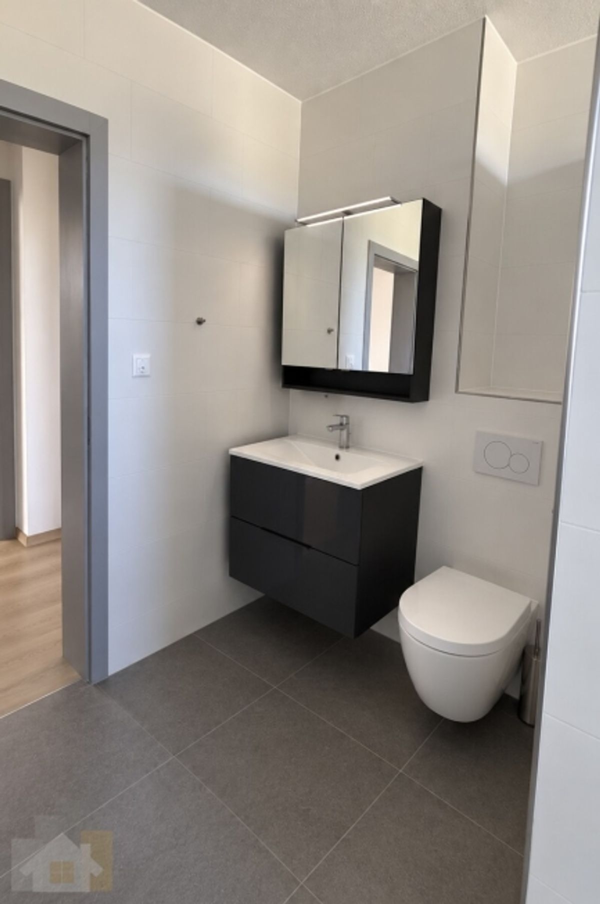Frisch renovierte 4.5 Zimmer Wohnung nähe Bahnhof - 7