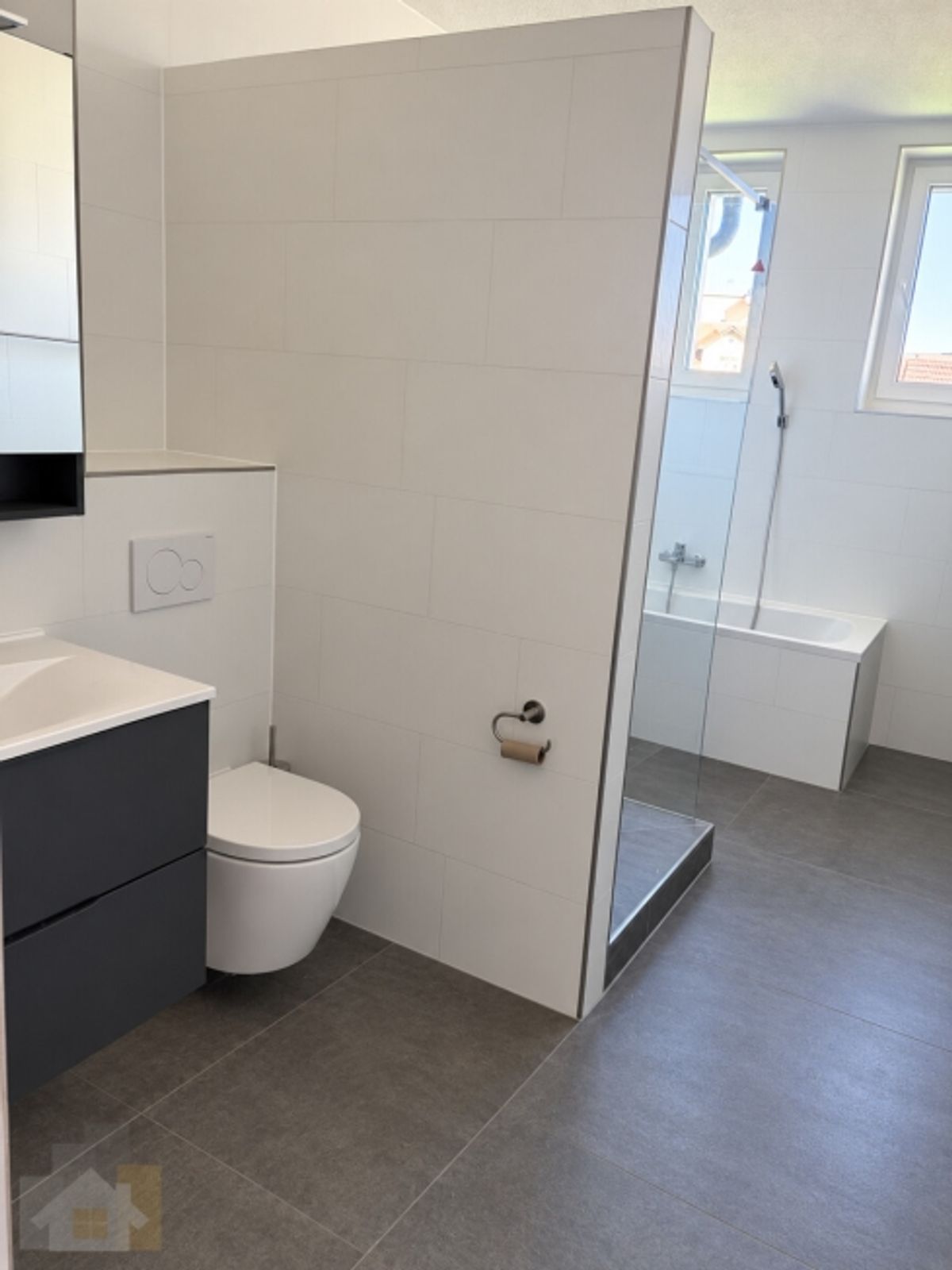 Frisch renovierte 4.5 Zimmer Wohnung nähe Bahnhof - 8