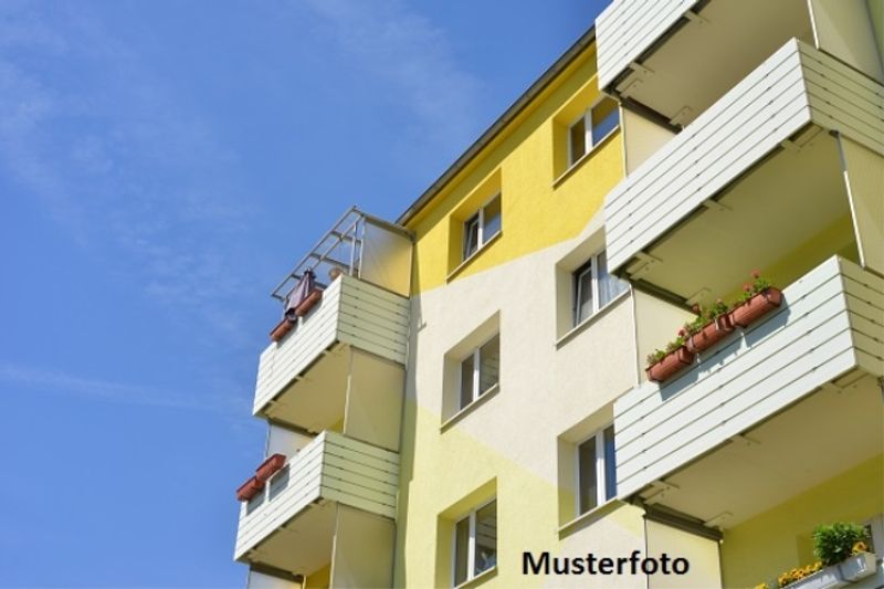 *Haus mit 5 Wohnungen* - 1