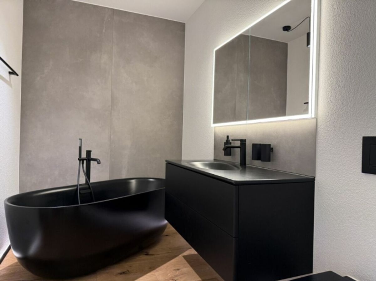 Ganz oben. Ganz frei. Ganz Zuhause - exklusive 3.5-Zi.-Attikawohnung in Berg - 9