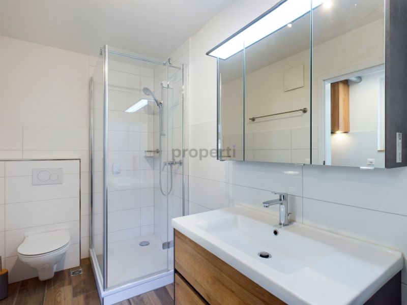Charmante 2.5-Zimmer Wohnung in ruhigem Einfamilienhaus-Wohnquartier - 6